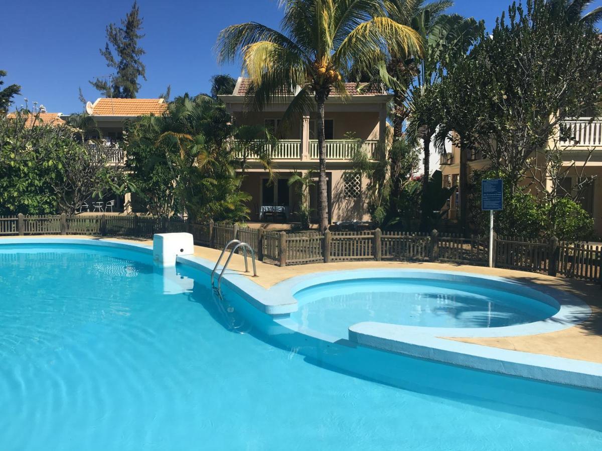 Beachfront Villa In A Beautiful And Secured Complex Flic en Flac Exterior photo