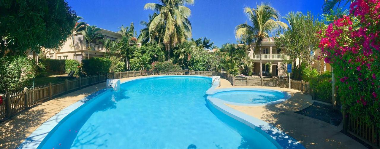 Beachfront Villa In A Beautiful And Secured Complex Flic en Flac Exterior photo